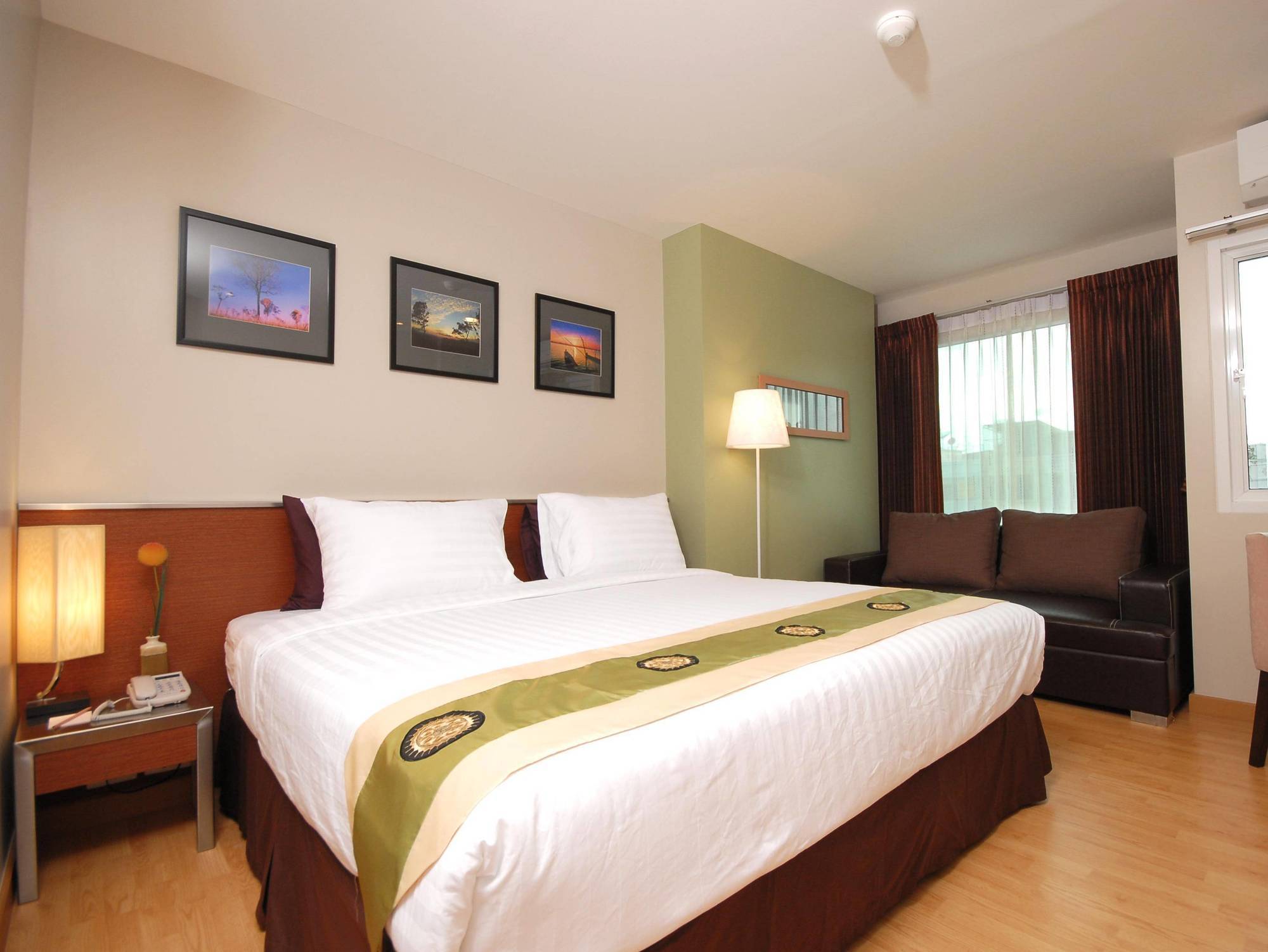 Bangkok Loft Inn Экстерьер фото